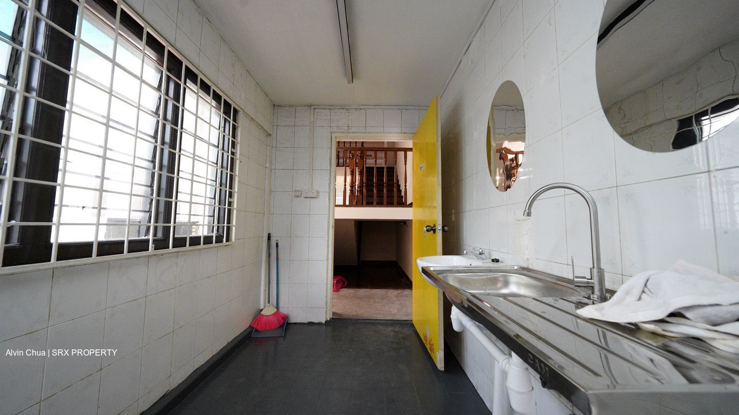 Jalan Sultan (D7), Office #501702891